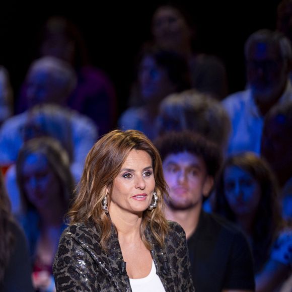 En réponse aux propos de Laurence Boccolini, elle explique : "La chaîne fait des choix, prend des décisions et construit des grilles. Ce n'est pas mon travail à moi."

Exclusif - Faustine Bollaert lors de l'enregistrement de l'émission "La Boîte à secrets", présentée par F.Bollaert et diffusée le 26 septembre 2025 sur France 3, dans les studios du Lendit à Saint-Denis, Seine Saint-Denis, France, le 8 septembre 2025. 

© Pierre Perusseau/Bestimage