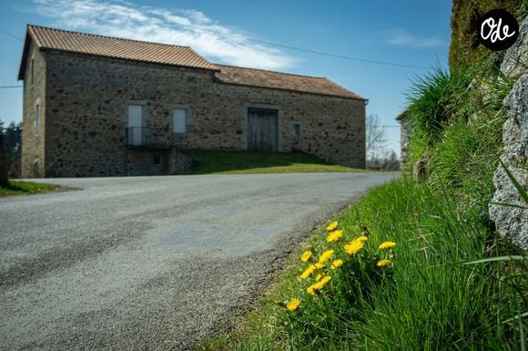 Dans le nord, Le Bec-Hellouin, Veules-les-Roses, Rochefort-en-Terre, Riquewihr et Hunawihr illustrent la diversité des patrimoines régionaux.

Photo prise par Erwan B / Unsplash