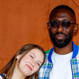 Thomas Ngijol et sa belle-fille Gina Rocher au Village lors de la nocturne des Internationaux de France de tennis de Roland Garros 2023 à Paris, France, le 2 juin 2023. © Moreau-Jacovides/Bestimage