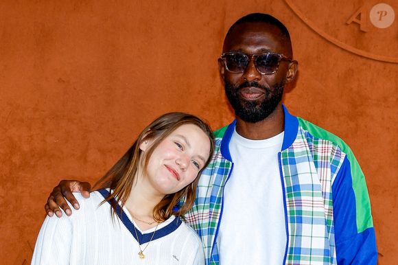 Thomas Ngijol et sa belle-fille Gina Rocher au Village lors de la nocturne des Internationaux de France de tennis de Roland Garros 2023 à Paris, France, le 2 juin 2023. © Moreau-Jacovides/Bestimage