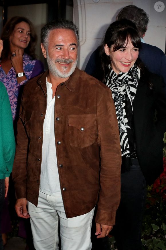 José Garcia, avec sa compagne Camille Rabineau, présente le film "Elise sous emprise" lors du 12ème festival international du film de Saint-Jean de Luz, le 8 octobre 2025.
© Patrick Bernard / Bestimage