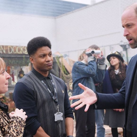 Le Duc de Cornouailles s'est en effet rendu à la London Screen Academy, une école qui forme les futurs professionnels du septième art.

Le prince William, prince de Galles, visite la London Screen Academy à Londres le 12 février 2025. ALPHA AGENCY / BESTIMAGE