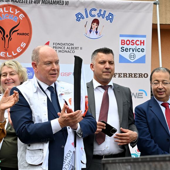 Le prince Albert II de Monaco a donné le départ de la 34eme édition du Rallye des Gazelles, depuis le chapiteau de Fonvieille à Monaco, en compagnie de Dominique Serra, la fondatrice et présidente du Rallye, de la marraine de coeur pour 2025, Luana Belmondo, Nadia Fettah Alaoui, la ministre de l'Economie et des Finances du Royaume du Maroc, du président du Conseil National Monégasque, Thomas Brezzo, et des personnalités du gouvernement, le 12 avril 2025© Bruno Bebert / Bestimage
