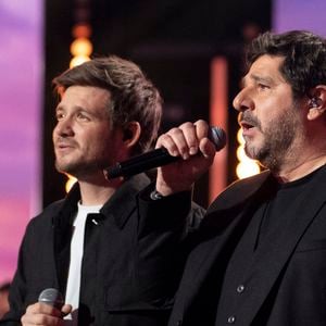 Patrick Fiori et Joseph Pastinelli lors du 39ème Téléthon, le plus grand événement annuel de collecte de fonds en France avec 30 heures de transmission en direct à la télévision, le 6 décembre 2025 au Studio du Lendit, La Plaine Saint Denis (93), France. Photo par Vincent Gramain/ABACAPRESS.COM