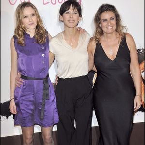 Christa Théret, Sophie Marceau et la réalisatrice Lisa Azuelos - Première du film "LOL" au cinéma Gaumont Marignan à Paris, le 2 février 2009. © COADIC GUIREC / BESTIMAGE