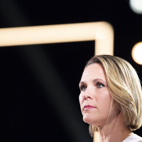 Exclusif - Lorie (Laure Pester) lors de l'enregistrement de l'émission "La Boîte à secrets", présentée par F.Bollaert et diffusée le 3 octobre 2025 sur France 3, dans les studios du Lendit à Saint-Denis, Seine Saint-Denis, France, le 9 septembre 2025. © Pierre Perusseau/Bestimage