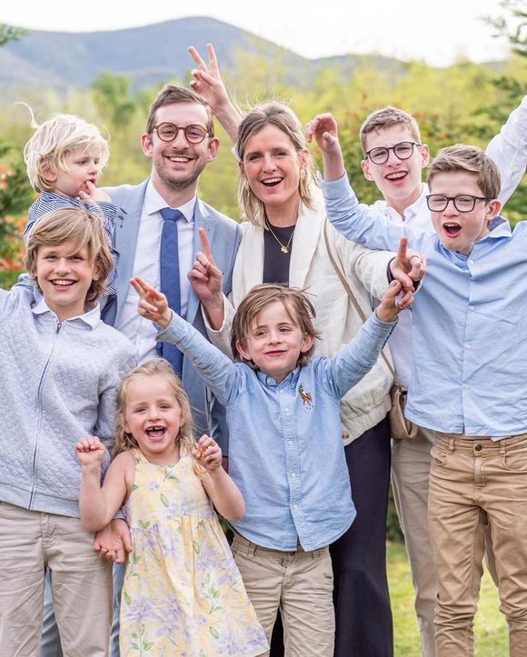 Idem pour son époux Guillaume Cail, qui lâche l'école qu'il a fondée.

Week-end particulier pour la famille Cail de "Familles nombreuses, la vie en XXL"