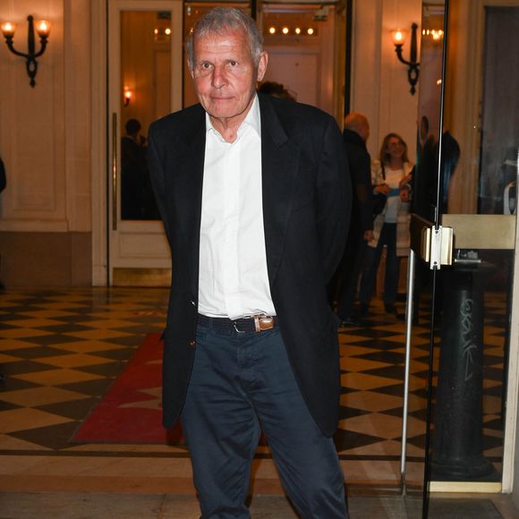 L'ancien journaliste a ainsi investi dans une "cabane de pêcheurs, nichée à 13 mètres au-dessus du sol, perchée entre deux grands sapins" selon C86 Design

Patrick Poivre d'Arvor (PPDA) - Photocall du Gala du Coeur au profit de l'association Mécénat Chirurgie Cardiaque dans la salle Gaveau de Paris le 28 mars 2022. © Coadic Guirec/Bestimage