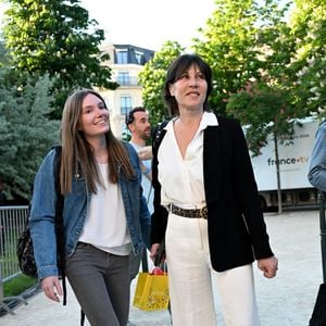 Mathilde Seigner - Arrivées à l'enregistrement de l'émission "Serge Lama le dernier rappel!" au théâtre Marigny à Paris le 29 avril 2025.

© Yehiel Chekroune / Bestimage
