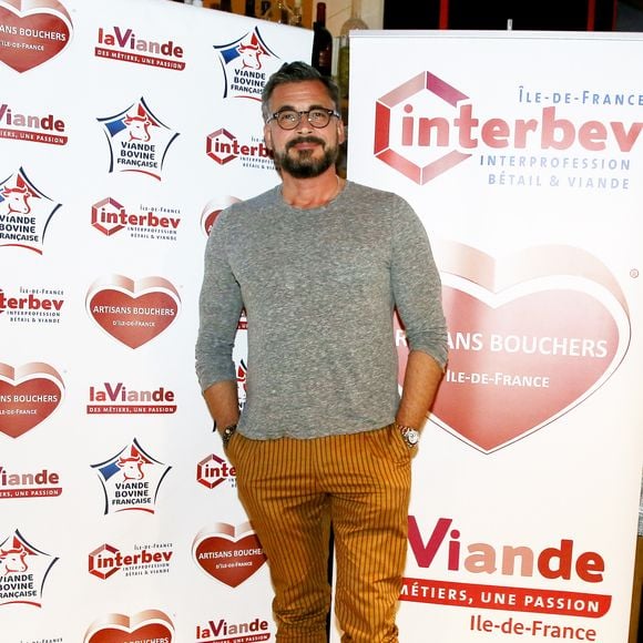 Olivier Minne - A l'occasion de la semaine du goût, les artisans bouchers de Paris Ile-de-France organisaient le dîner "Boeuf à la Mode" au restaurant Le Louchebem à Paris. Le 12 octobre 2017. © Dominique Jacovides / Bestimage