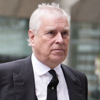 Prince Andrew dans l'embarras : après avoir renoncé à ses titres royaux, il doit faire face à un geste réservé seulement aux traîtres de la Couronne