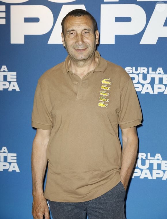 L’acteur Zinedine Soualem avait lui aussi fait le déplacement pour l’occasion

Zinedine Soualem - Avant-Première "Sur la Route de Papa" UGC Bercy à Paris le 16 juin 2025. © Marc Ausset-Lacroix/Bestimage