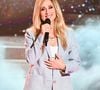 Lara Fabian a réagi à l'affaire et s'est dite "profondément triste" et "tellement désolée". 

Lara Fabian - Enregistrement de l'émission Vivement dimanche au studio Rive gauche, presentée par Michel Drucker le 13 ami 2025. Diffusion sur France 3 le 18/05/2025. © Guillaume Gaffiot/Bestimage
|Exclusif - Enregistrement de l'émission "Vivement dimanche" au studio Rive Gauche, présentée par Michel Drucker et diffusée sur France 3 le 18 mai 2025
