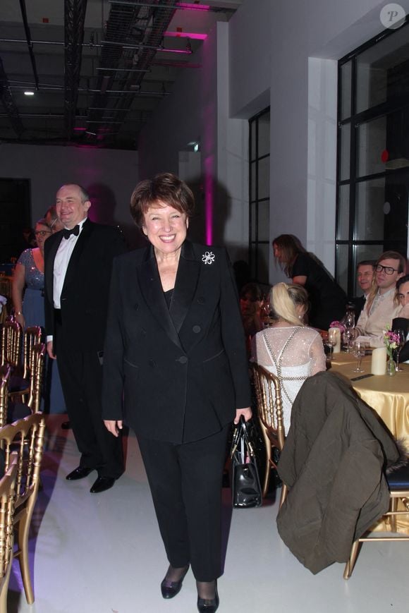 Exclusif - Roselyne Bachelot-Narquin - Soirée du 30ème Gala de l’Espoir donné au profit de la recherche contre le cancer au théâtre des Champs-Elysées à Paris le 18 novembre 2024. © Philippe Baldini/Bestimage