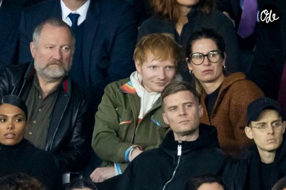 En 2022, Cherry Seaborn a traversé une lourde épreuve avec la découverte d’une tumeur pendant sa seconde grossesse.

Ed Sheeran avec sa femme Cherry Seaborn et son père John Sheeran - People assistent à la victoire du PSG (2) face à Manchester City (0) lors de la deuxième journée de la Ligue des champions au Parc des Princes à Paris le 28 septembre 2021. © Cyril Moreau/Bestimage