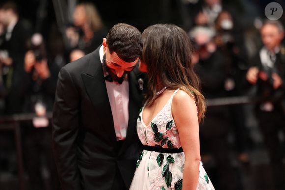 Karim Benzema et Lyna Khoudri assistent au tapis rouge de "13 Jours 13 Nuits" lors de la 78ème édition du Festival de Cannes au Palais des Festivals le 23 mai 2025 à Cannes, France. Photo de Jerome Domine/ABACAPRESS.COM
