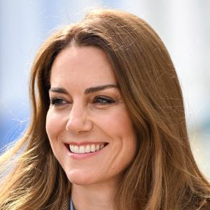Il semblerait que sa chevelure soit bien plus blonde qu'elle ne l'était il y a encore quelques jours
Le prince William, prince de Galles, et Catherine (Kate) Middleton, princesse de Galles, duc et duchesse de Rothesay, visitent la ville de Tobermory en Ecosse, Royaume Uni, le 29 avril 2025. © Backgrid UK/Bestimage