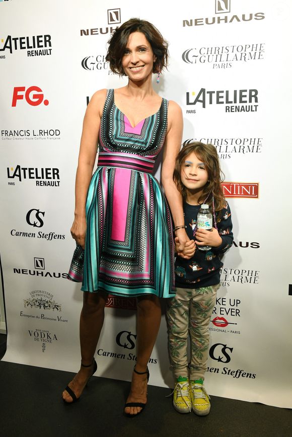 Adeline Blondieau et sa fille assistent au défilé lors du défilé Christophe Guillarme dans le cadre de la Paris Fashion Week Womenswear Spring/Summer 2019 le 2 octobre 2018 à Paris, France.  Photo by Laurent Zabulon/ABACAPRESS.COM