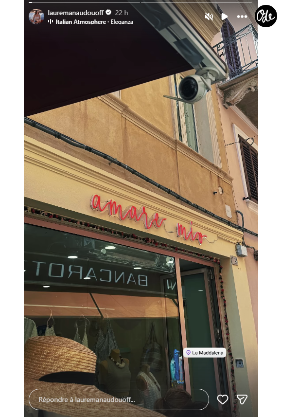 Elle a notamment visité La Maddalena avant de se rendre à Cala Napoletana.

Laure Manaudou profite d'un séjour en Italie.