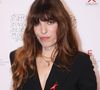 Sur son compte Instagram ce samedi 7 février 2026, elle a affiché publiquement son soutien à son fils Marlowe. 

Lou Doillon au "Diner de la mode", soirée "Sidaction", à Paris pour l'association de lutte contre le sida le 25 janvier 2024 à Paris, France. Photo par Jerome Domine/ABACAPRESS.COM