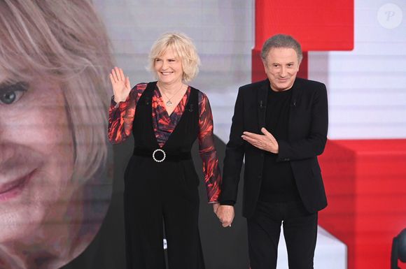 Exclusif - Catherine Ceylac et Michel Drucker- Enregistrement de l'émission Vivement dimanche au studio Rive Gauche, presentée par Michel Drucker . Diffusion sur France 3 le 22/03/2026. Photos prises le 11 mars 2026. © Guillaume Gaffiot / Bestimage