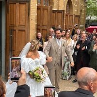 Pour son nouveau mariage avec Eric Antoine à Paris, Gennifer Demey a reporté une robe magnifique qu'elle avait pour leur union en Provence