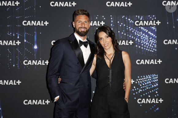 Olivier Giroud a organisé une soirée d'anniversaire pour sa femme près de la Tour Eiffel.

Olivier Giroud et sa femme Jennifer - Avant-première du documentaire "Giroud" à l'Elysée Biarritz à Paris le 14 mai 2024.  © Marc Ausset-Lacroix/Bestimage