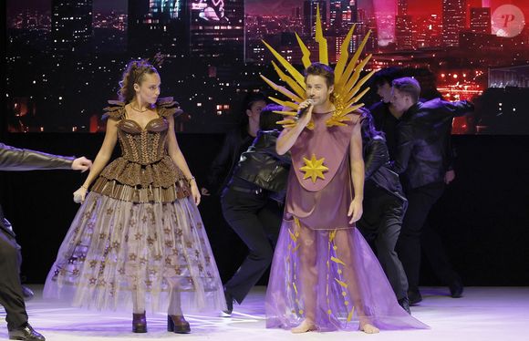 Manon Pasquier - Pour célébrer ses 30 ans, le Salon du Chocolat de Paris réinvente son mythique défilé de robes en chocolat autour d’une thématique inédite : la Comédie Musicale, à Paris mardi 28 octobre 2025. © Christophe Aubert via Bestimage