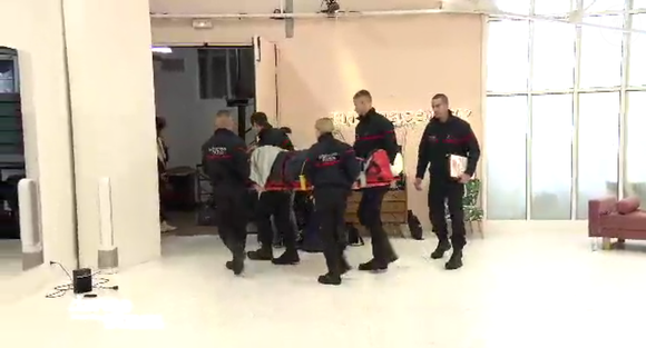 La lourde chute d'Iris Mittenaere pendant les répétitions de "Danse avec les stars", le 20 novembre 2018.