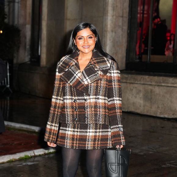 Mindy Kaling - Arrivées au défilé Patou Mode Masculine prêt-à-porter Automne/Hiver 2025-2026 lors de la fashion week à Paris le 26 janvier 2025.

© Lucia Sabatelli / Bestimage