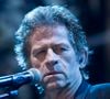 Cette tournée prend une dimension particulière puisque le chanteur souffre d’une maladie évolutive et incurable.

Hubert-Félix Thiéfaine en concert lors du Festival Nuits du Sud à Vence le 17 juillet 2015.