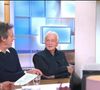 Dave sur le plateau de "C à vous" le 14 février 2026 sur France 5.
