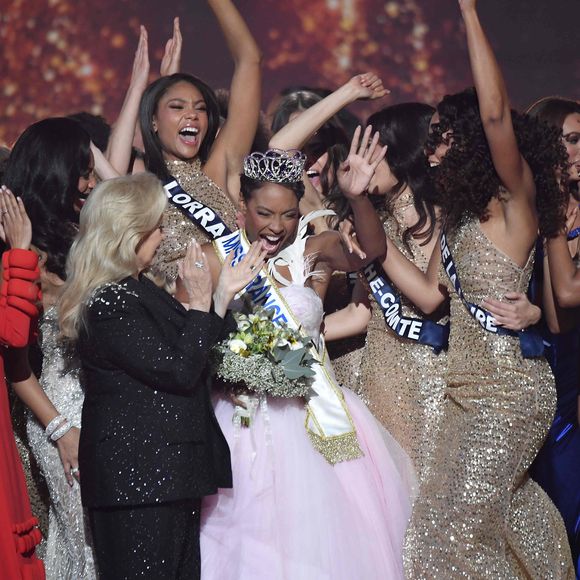 Cette hôtesse de l'air, très maniaque selon ses dires, avait déjà participé au concours, il y a 13 ans

Miss France 2025, sur TF1  Crédits : Pierre Billard/sipa press via Bestimage