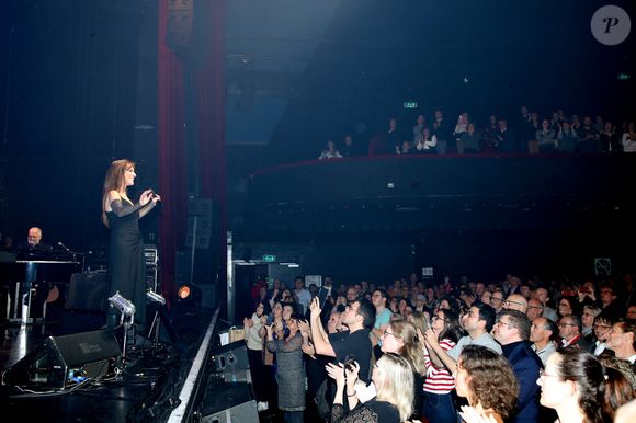 Elle a enchaîné albums et tournées entre le Québec et la France, restant proche de son public.

Exclusif - Exclusif - Lynda Lemay en concert à l'Olympia à Parisle 24 Septembre 2024. © Bertrand Rindoff / Bestimage
