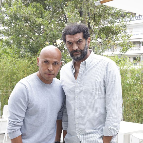 S'il s'illustre en solo, l'humoriste n'a cessé de faire plier de rire des milliers de Français avec son acolyte de toujours Eric Judor?

Exclusif - Rendez-vous avec Eric Judor et Ramzy Bedia lors de l'émission Brut Officiel au 76ème Festival de Cannes le 18 mai 2023. © Jack Tribeca / Bestimage