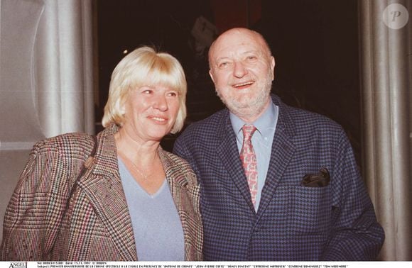 Discret sur ses mariages, il a confessé avoir perdu deux enfants.

Premier anniversaire de la chaine Spectacle en 1997 à Paris en présence de Jean-Pierre Coffe et sa femme.