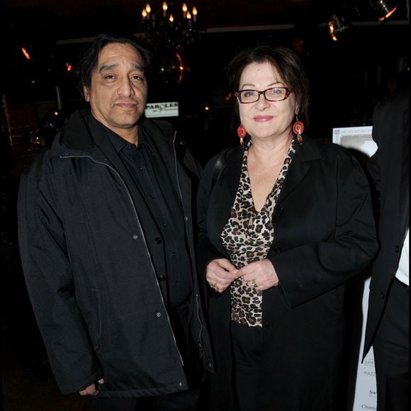 Archives : Josiane Balasko et son mari au café Barge à Paris. @Bestimage