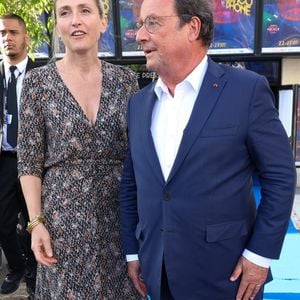 Leur maison avec jardin en plein Paris vendue

Julie Gayet et son mari François Hollande aux arrivées sur le tapis bleu de la 16ème édition du festival du film francophone de Angoulême le 25 août 2023.
© Coadic Guirec / Bestimage