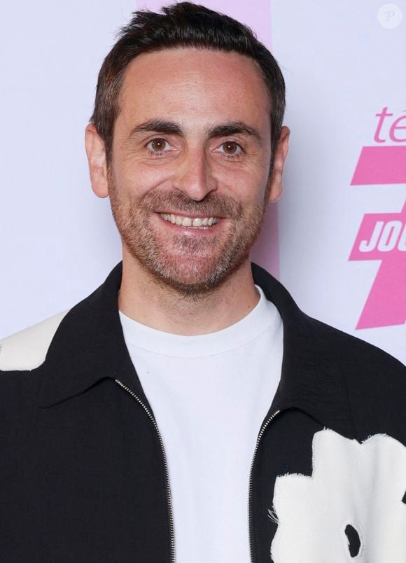 Il a volé plusieurs objets de valeur et utilisé la carte bancaire du père de Camille Combal.

Soirée Télé 7 jours Chez Francette à Paris, jeudi 4 septembre 2025. - Soirée Télé 7 jours Chez Francette à Paris le 4 septembre 2025.
© Christophe Aubert via Bestimage