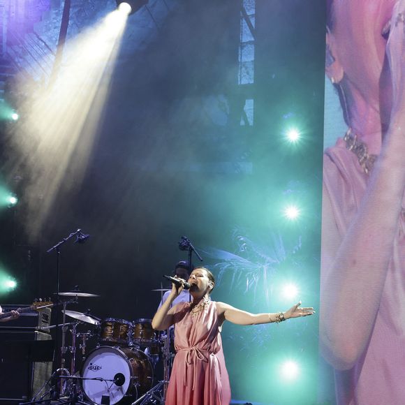 Exclusif - Tina Arena lors de l'enregistrement de l’émission La Grande Fête de Carcassonne, diffusée le samedi 6 septembre à 21.10 sur France 2, dans la Cité Médiévale de Carcassonne, France, le 24 juin 2025. © Jack Tribeca/Bestimage