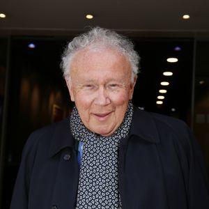 Philippe Bouvard arrive à un enregistrement radio à Paris le 30 Octobre 2013.

Denis Guignebourg / Bestimage