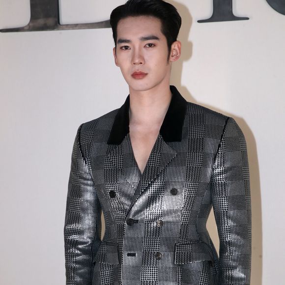 Yu Shi alias Yosh - Défilé de mode Dior Homme, Collection Printemps/Été 2027 - Photocall - dans le cadre de la Fashion Week de Paris, France, le 24 Juin 2026. 

© Bertrand Rindoff / Bestimage