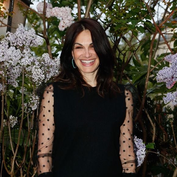 Helena Noguerra (jury 2024) - Remise du prix littéraire "Closerie des Lilas" à la Closerie des Lilas, à Paris le 25 avril 2024. Le prix littéraire de la Closerie des Lilas a été décerné à la romancière Arièle Butaux pour son livre "le cratère". © Christophe Clovis / Bestimage