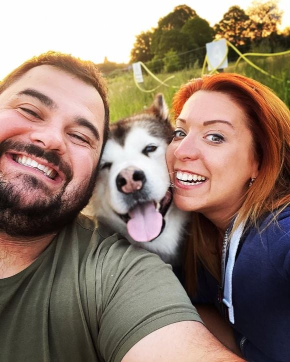 On ignore pour quand est prévue la naissance du bébé

Guillaume et Noémie de L'amour est dans le pré saison 17 avec leur husky ©Guillaume et Noémie - Instagram