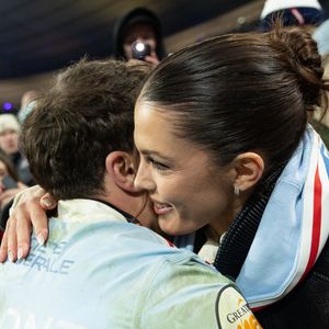 Exclusif - Antoine Dupont, Iris Mittenaere lors du match de rugby du Tournoi des Six Nations France contre Angleterre au Stade de France à Saint-Denis le 14 mars 2026.
