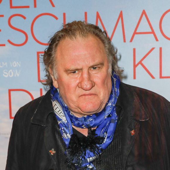 Entouré d’un domaine viticole de 100 hectares

Gérard Depardieu à la première du film "The Taste of Small Things" à Berlin le 12 janvier 2023