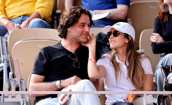 Joyce Jonathan et sa compagnon Martial Paoli - Les célébrités dans les tribunes lors des internationaux de France de Tennis de Roland Garros 2022 à Paris, France, le 2 juin 2022. © Dominique Jacovides/Bestimage