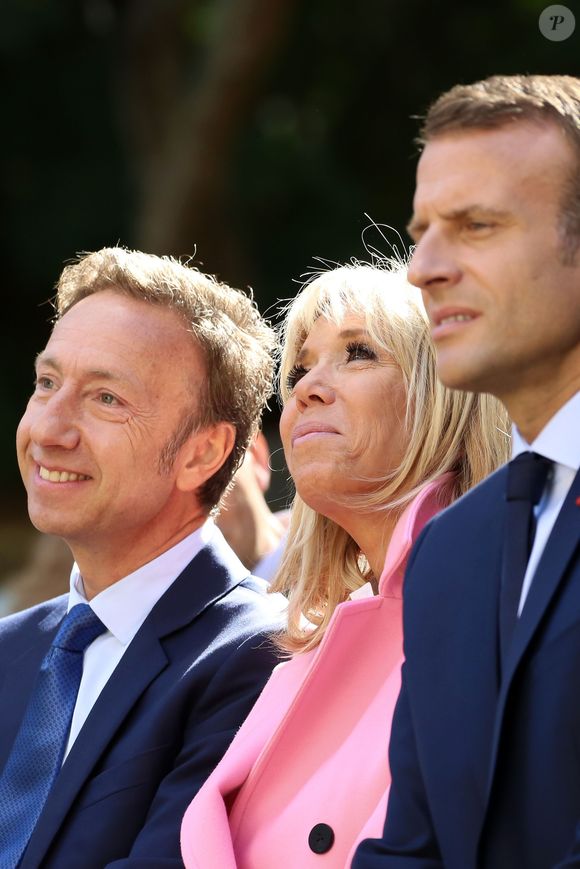 Stéphane Bern, responsable de la mission patrimoine, le président de la République française Emmanuel Macron, sa femme la Première Dame Brigitte Macron (Trogneux) - Le président de la République française et sa femme la Première Dame visitent la villa Viardot à l'occasion des Journées Européennes du Patrimoine à Bougival, France, le 15 septembre 2018. © Stéphane Lemouton/Bestimage