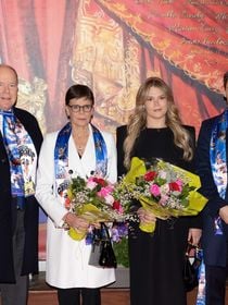 Stéphanie de Monaco radieuse auprès de sa fille Camille élégante et raffinée, Albert de Monaco réapparaît en pleine forme après l'annonce