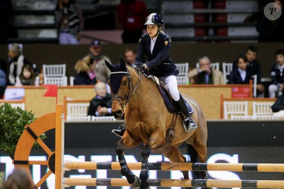 Lola Courbet, fille de Julien Courbet lors du Jumping International de Bordeaux 2016, le 6 février 2016. © Quentin Salinier - Thibaud Moritz/Bestimage